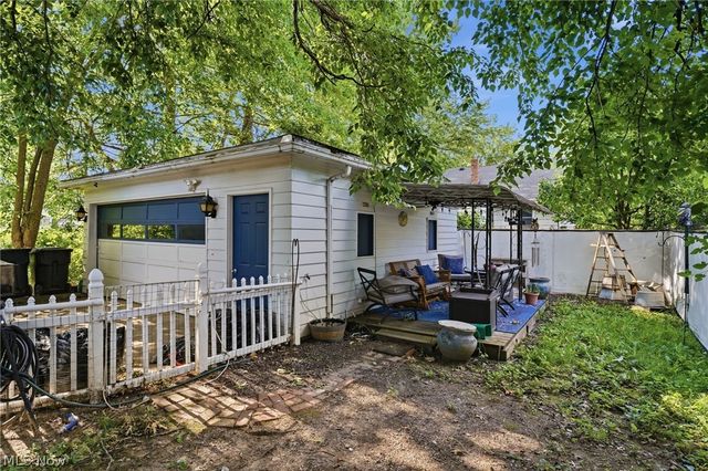 617 Marguerite Avenue, Cuyahoga Falls, OH 44221