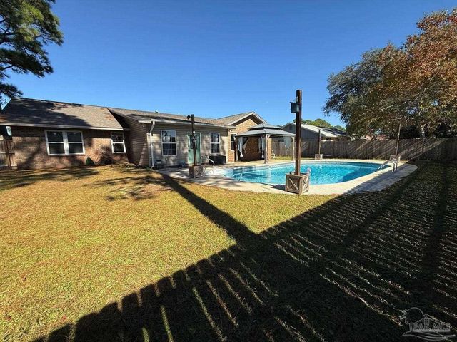 2463 Cavalla Loop, Pensacola, FL 32526