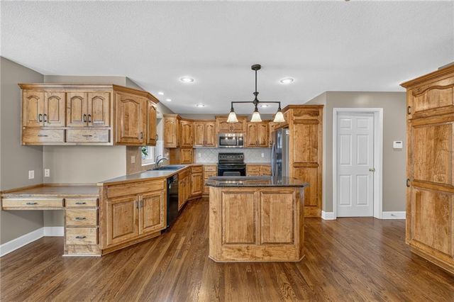14108 E 96th Terrace, Kansas City, MO 64139