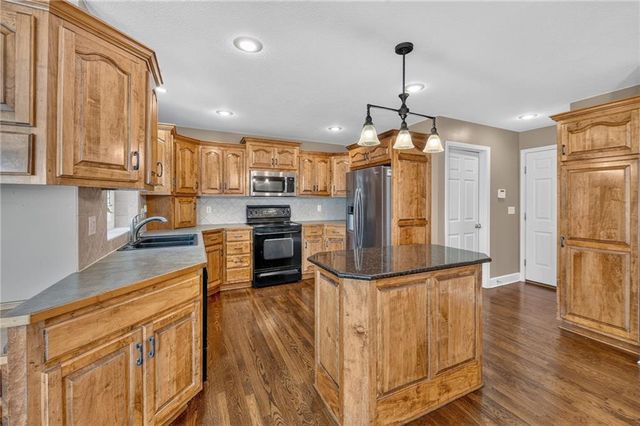 14108 E 96th Terrace, Kansas City, MO 64139