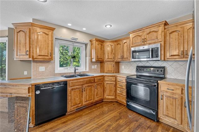 14108 E 96th Terrace, Kansas City, MO 64139