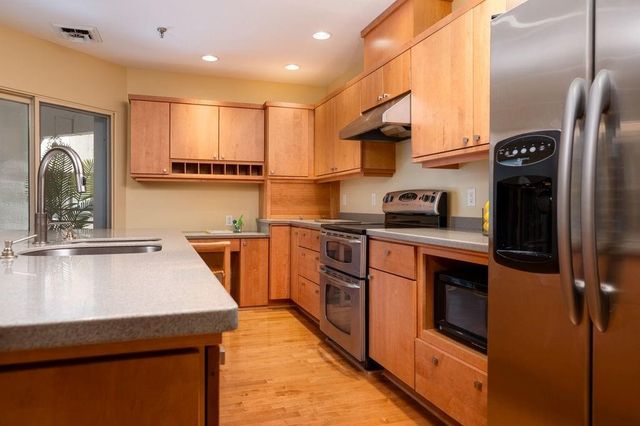 3930 Grand Avenue 306, Des Moines, IA 50312