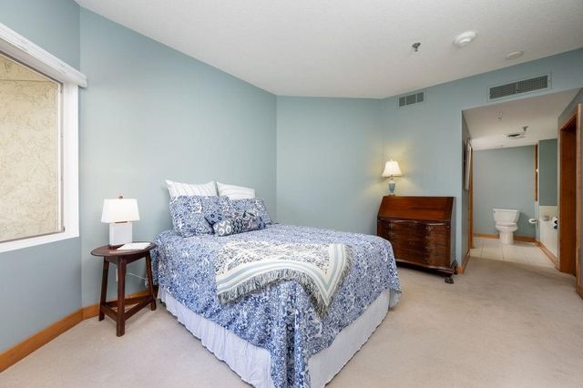 3930 Grand Avenue 306, Des Moines, IA 50312