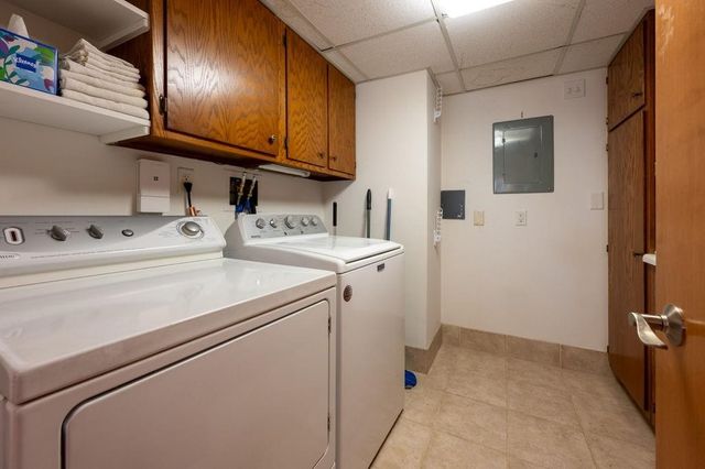 3930 Grand Avenue 306, Des Moines, IA 50312