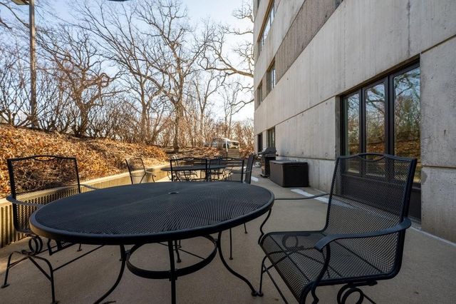 3930 Grand Avenue 306, Des Moines, IA 50312