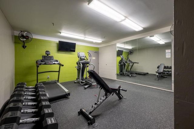 3930 Grand Avenue 306, Des Moines, IA 50312