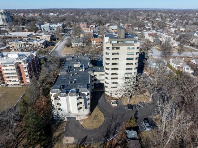 3930 Grand Avenue 306, Des Moines, IA 50312
