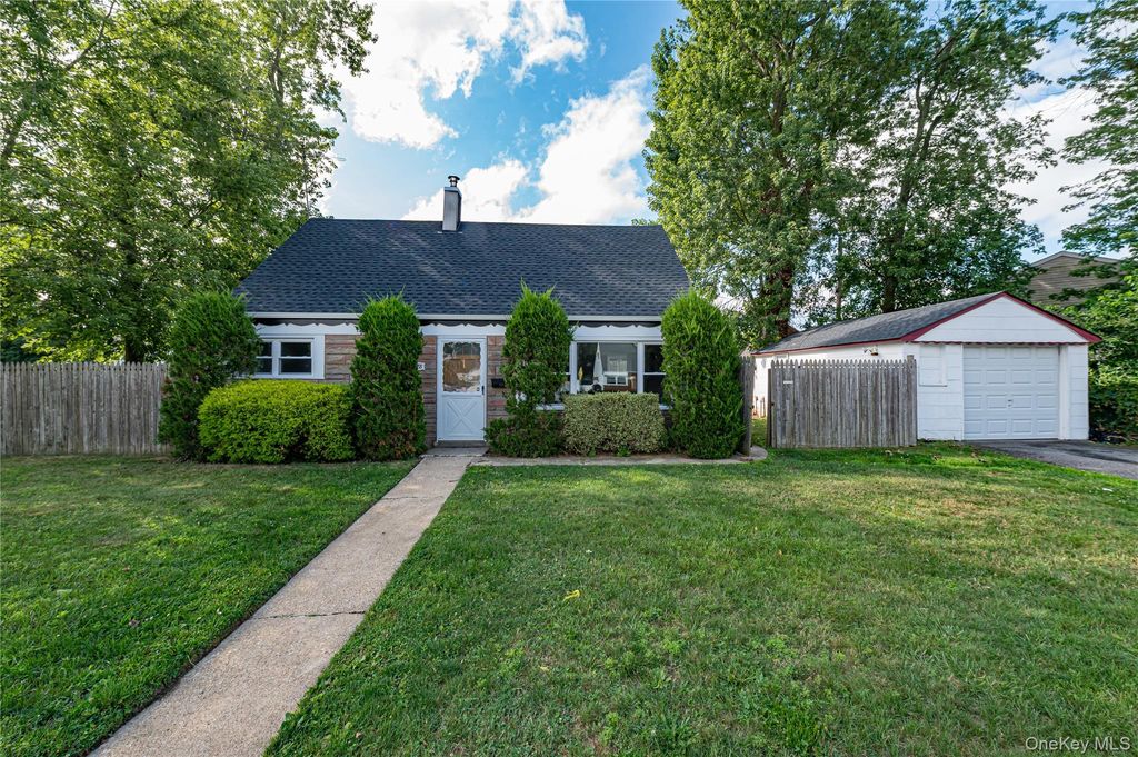 2528 Marshall Avenue, Bellmore, NY 11710 — exterior