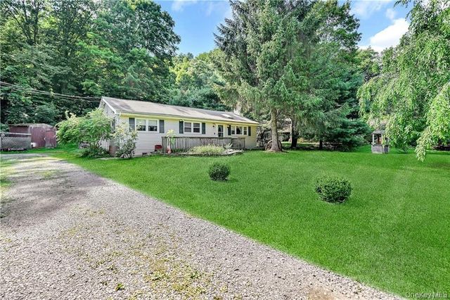 35 Peddler Hill Road, Monroe, NY 10950