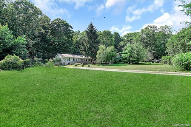 35 Peddler Hill Road, Monroe, NY 10950