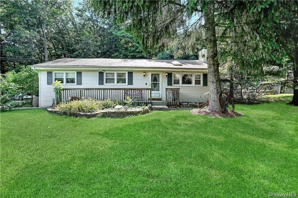 35 Peddler Hill Road, Monroe, NY 10950