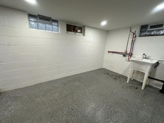 4875 N 53rd STREET, Milwaukee, WI 53218