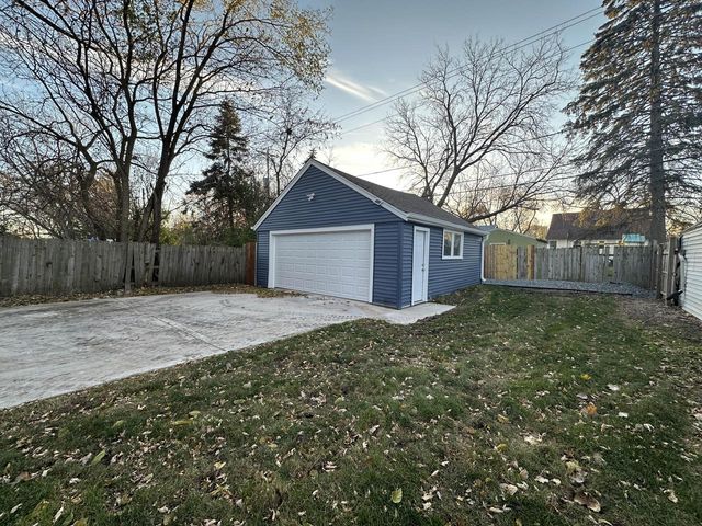 4875 N 53rd STREET, Milwaukee, WI 53218