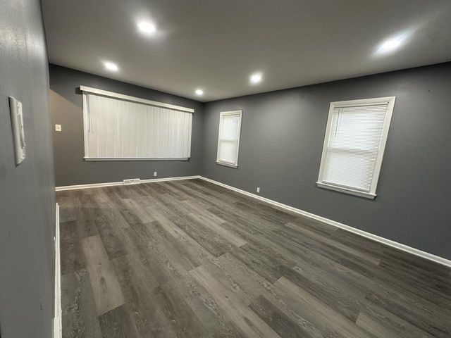 4875 N 53rd STREET, Milwaukee, WI 53218