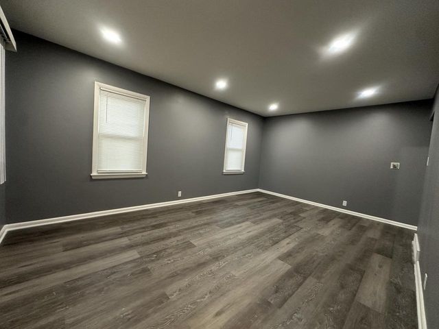 4875 N 53rd STREET, Milwaukee, WI 53218