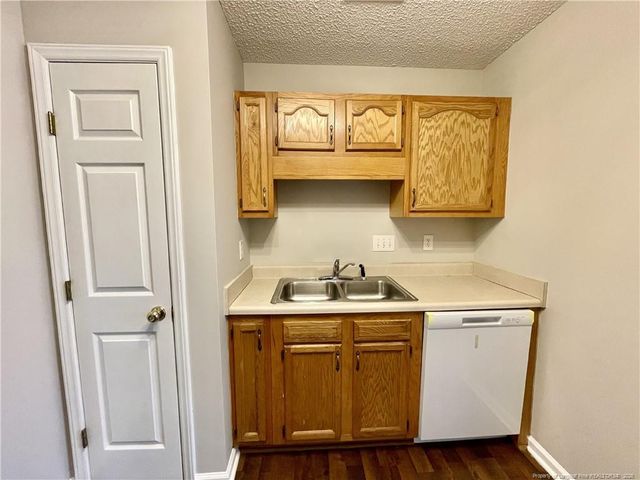 804 Nighthawk Place, Fayetteville, NC 28314