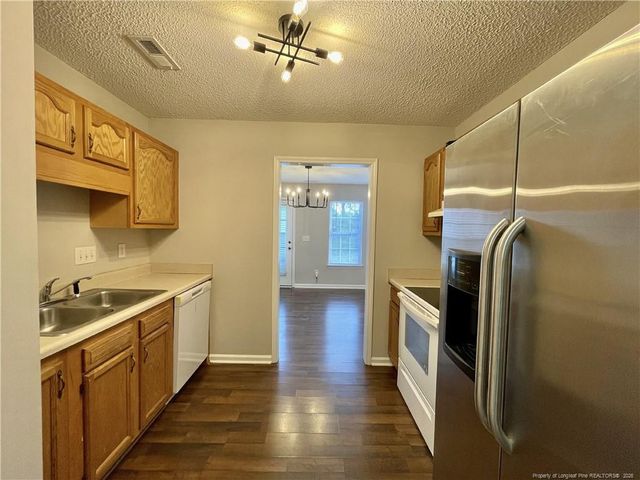 804 Nighthawk Place, Fayetteville, NC 28314
