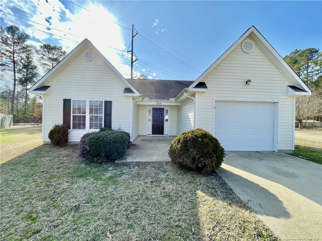 804 Nighthawk Place, Fayetteville, NC 28314