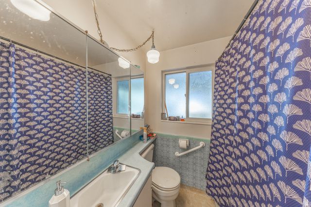 44 W WASHINGTON AVE, Murray, UT 84107