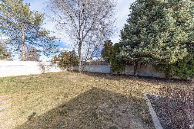 44 W WASHINGTON AVE, Murray, UT 84107