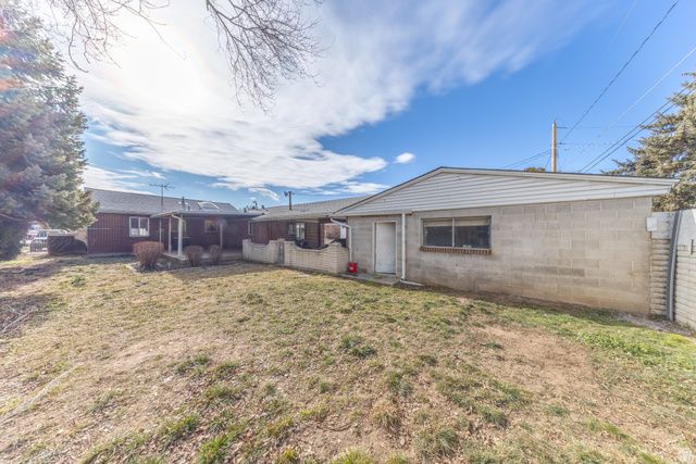 44 W WASHINGTON AVE, Murray, UT 84107