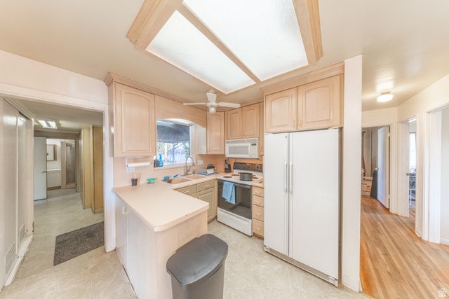 44 W WASHINGTON AVE, Murray, UT 84107