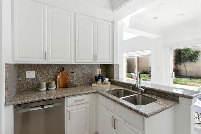 35968 Killorglin Cmn, Fremont, CA 94536