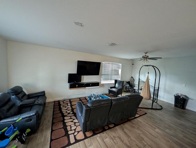 2623 NW 18TH Terrace, Oakland Park, FL 33311