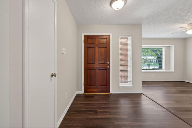 5619 Fawn Trail Lane, Humble, TX 77346