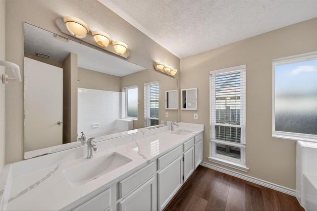 5619 Fawn Trail Lane, Humble, TX 77346