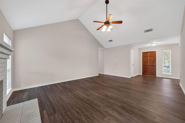 5619 Fawn Trail Lane, Humble, TX 77346