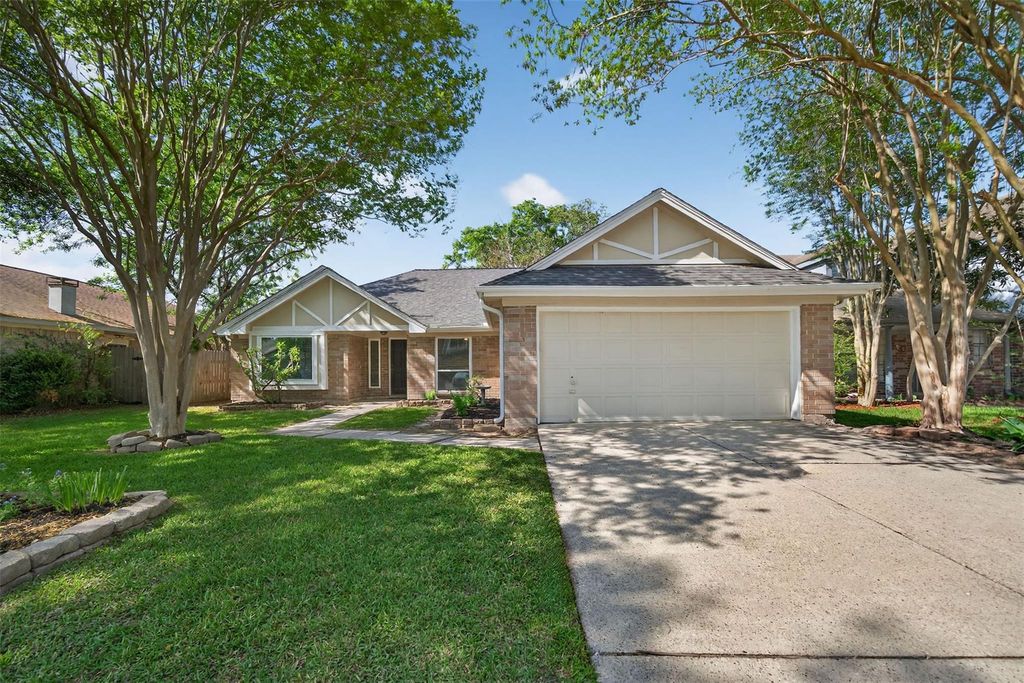 5619 Fawn Trail Lane, Humble, TX 77346