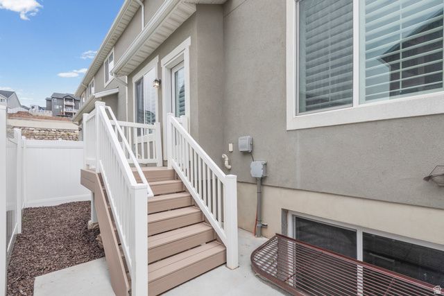 289 N EAGLEWOOD DR, Saratoga Springs, UT 84045