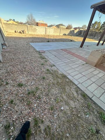 1420 SUMMERFIELD Place SW, Albuquerque, NM 87121