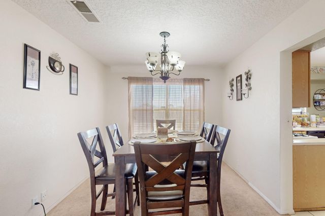 1420 SUMMERFIELD Place SW, Albuquerque, NM 87121