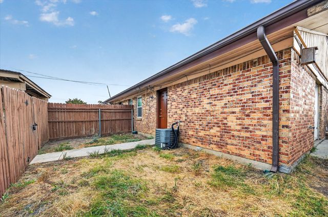 305 Cliff Drive, Garland, TX 75042