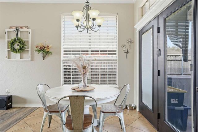 205 NW Cherry Ave, Cache, OK 73527