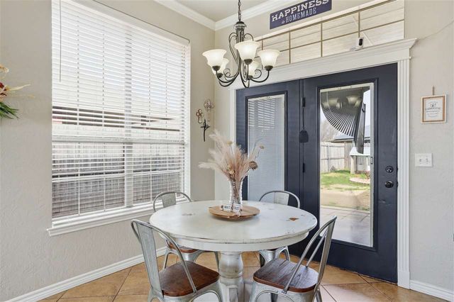 205 NW Cherry Ave, Cache, OK 73527