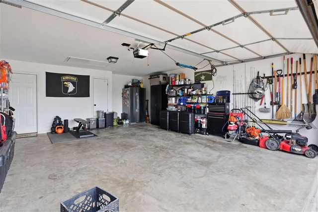 205 NW Cherry Ave, Cache, OK 73527