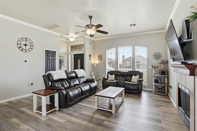 205 NW Cherry Ave, Cache, OK 73527