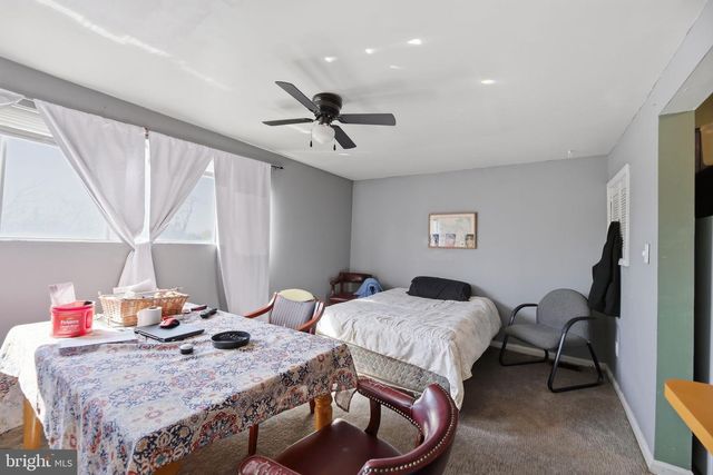 2110 DELMAR DR, Folcroft, PA 19032