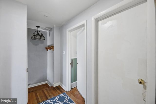 2110 DELMAR DR, Folcroft, PA 19032