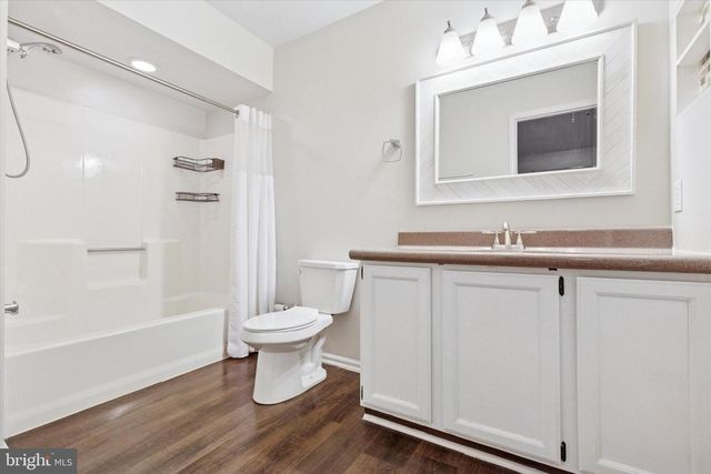 3 ARDSLEY CT, Newtown, PA 18940