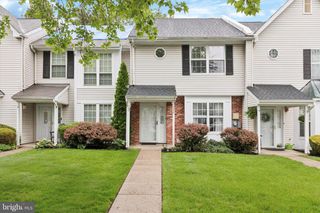 3 ARDSLEY CT, Newtown, PA 18940