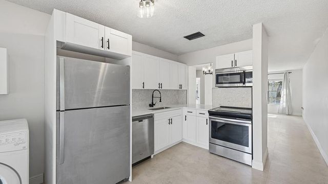 2260 Plum Court, Pembroke Pines, FL 33026