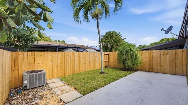 2260 Plum Court, Pembroke Pines, FL 33026