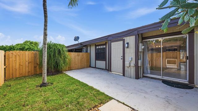 2260 Plum Court, Pembroke Pines, FL 33026