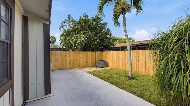 2260 Plum Court, Pembroke Pines, FL 33026