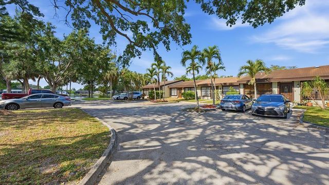 2260 Plum Court, Pembroke Pines, FL 33026