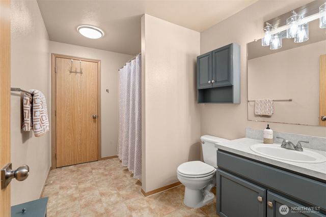 220 E Moore Lane, Shelton, WA 98584